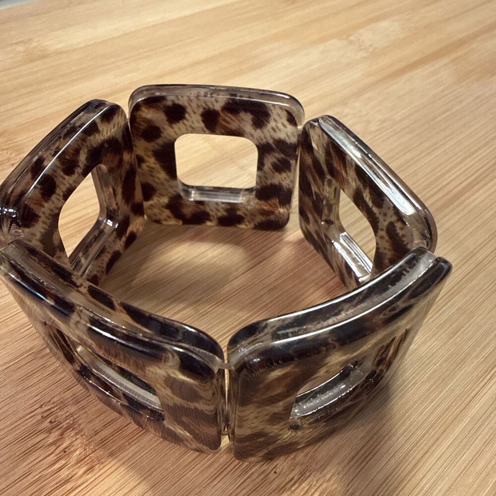 ANIMAL PRINT ACRYLIC BRACELET ELASTIC UNBRANDED